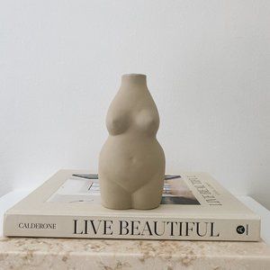 Curvy Body Scandinavian Tan Taupe Ceramic Vase